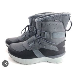 BRAND NEW: The North Face Women’s UX Metro Atmos Mid Boots - Size 6